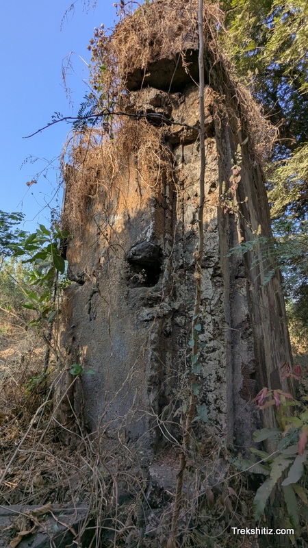 Entrance gate with slot for lock Mandvi Kot